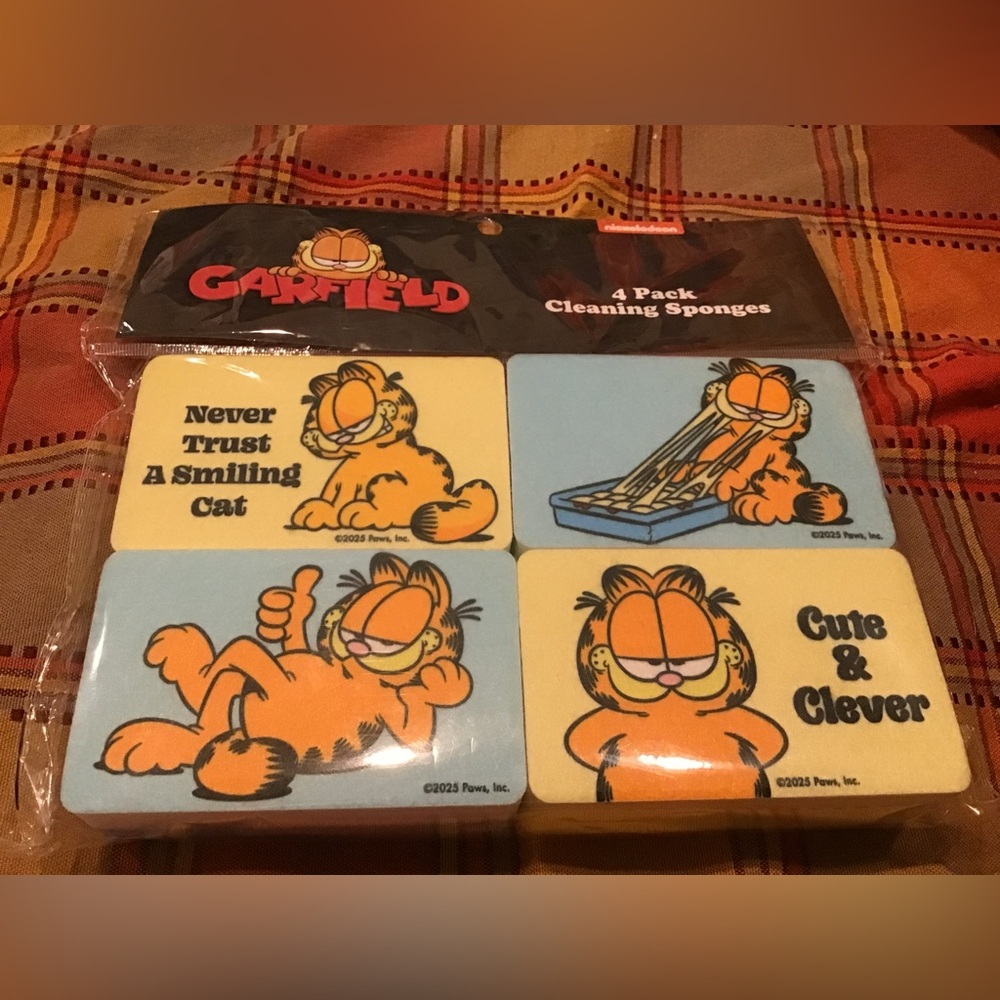 Nickelodeon Garfield 4 pack cleaning sponges -NEW
